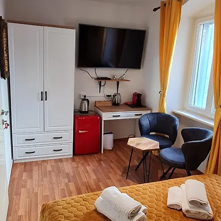 Inchy - In The Center Of Diocletian's Palace 3* Split