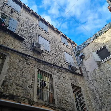 Inchy - In The Center Of Diocletian's Palace Spalato