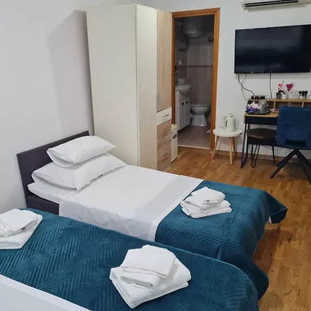 Inchy - In The Heart Of Diocletian's Palace