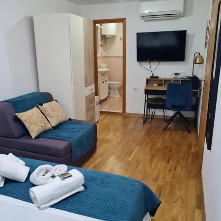 Гостевой дом Inchy - In The Center Of Diocletian's Palace Сплит