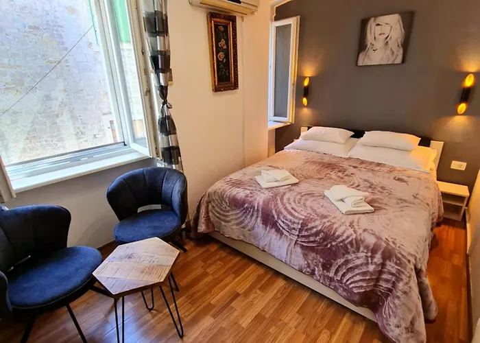 Guest house Inchy - In The Center Of Diocletian's Palace