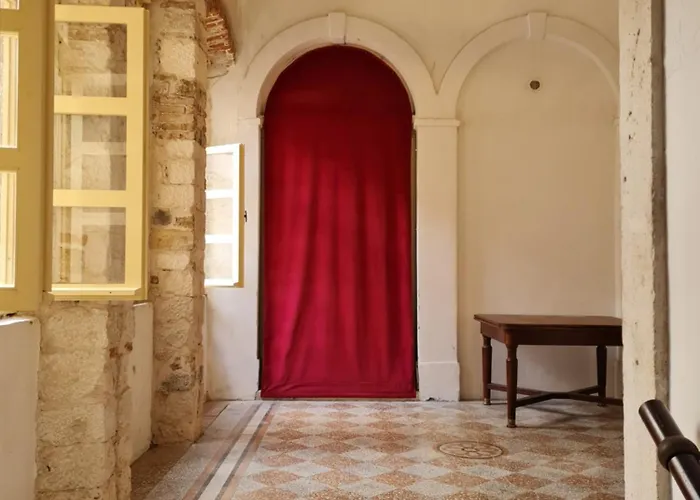Maison d'hôtes Inchy - In The Center Of Diocletian's Palace