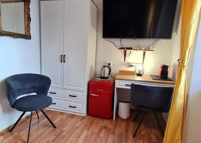 Inchy - In The Center Of Diocletian's Palace